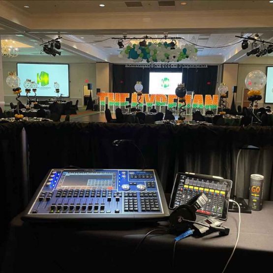 tech surround in use
